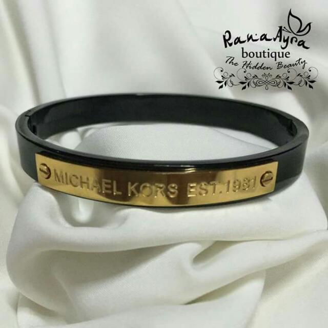 michael kors bangles price