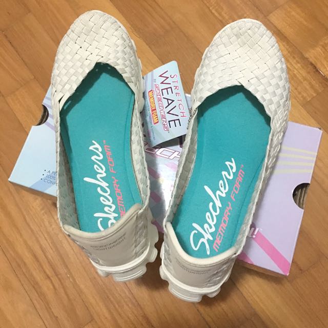 skechers stretch weave shoes