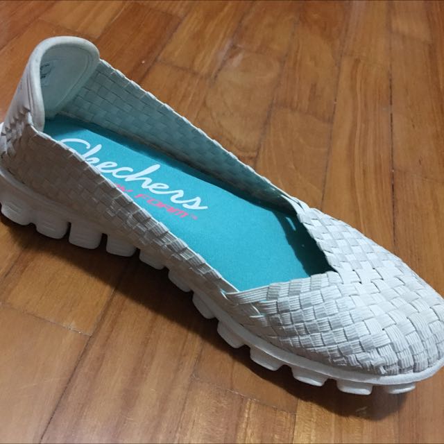 Skechers Stretch Weave Shoes white Never Been Worn
