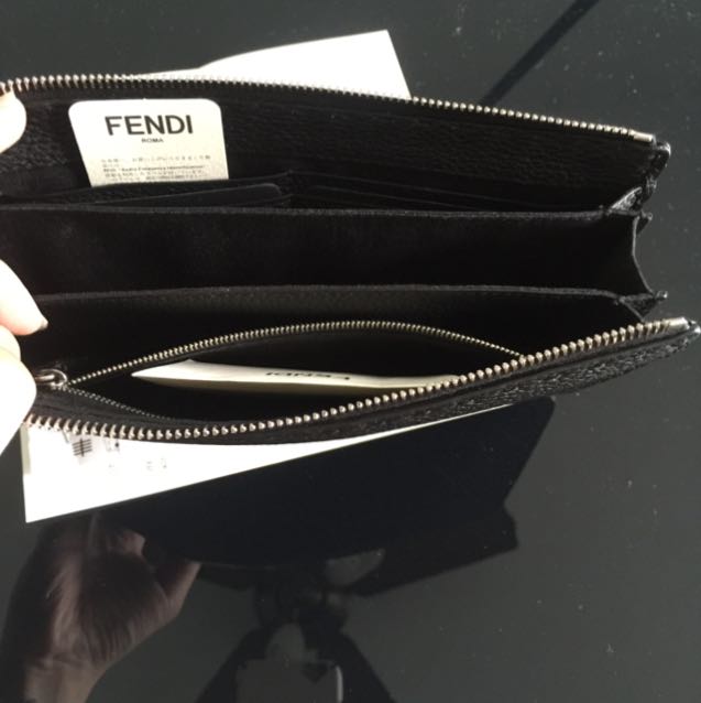 Fendi Monster Leather Clutch Bag (SHG-33968) – LuxeDH