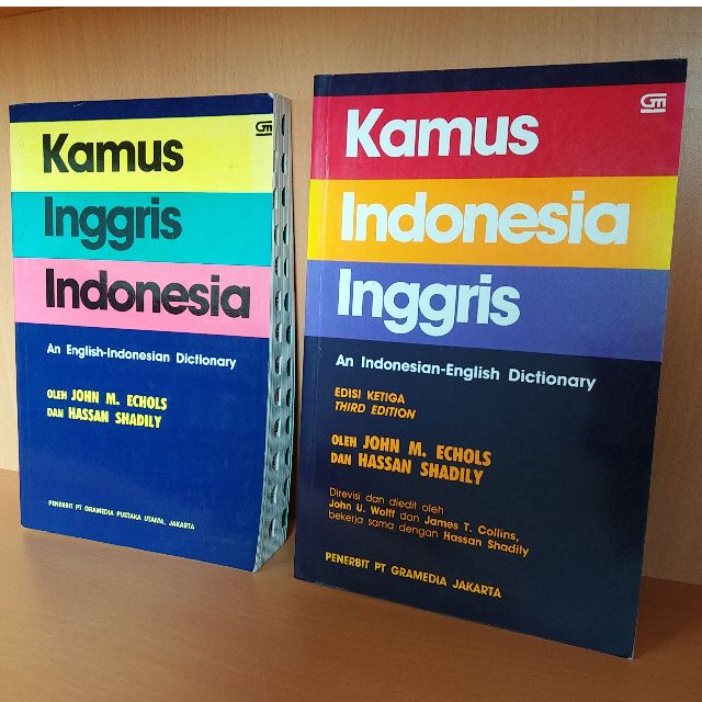 Kamus Inggris Indonesia Dan Indonesia Inggris 1 Paket By John M Echols Hassan Shadily Buku Alat Tulis Buku Di Carousell