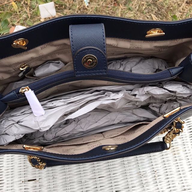 Susannah large saffiano discount leather shoulder bag