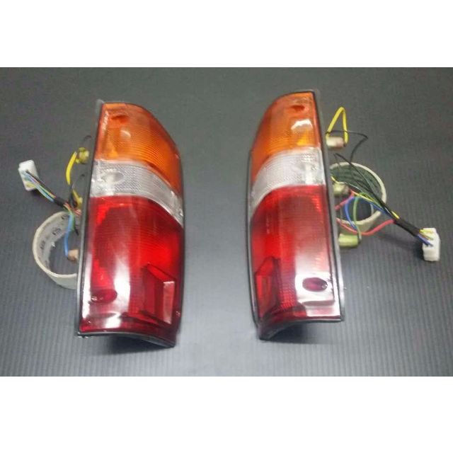 New Toyota Hilux LN65 LN85 LN105 LN107 LN106 88-97 Rear Tail Lights ...