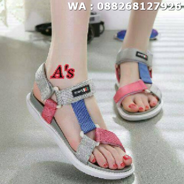 sandal docmart wanita