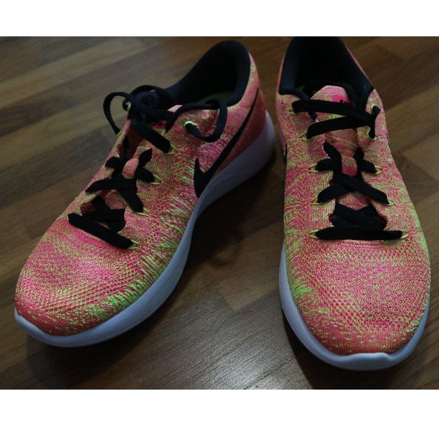 Nike 218 online flyknit women's