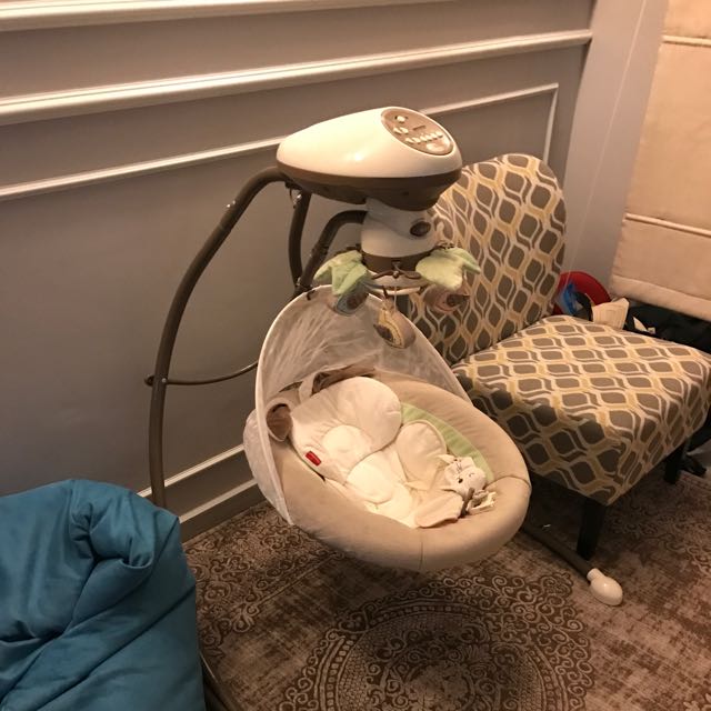Fisher price snugabunny cradle and swing hotsell
