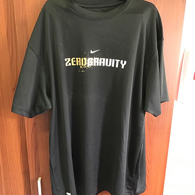 nike sportswear zero gravity
