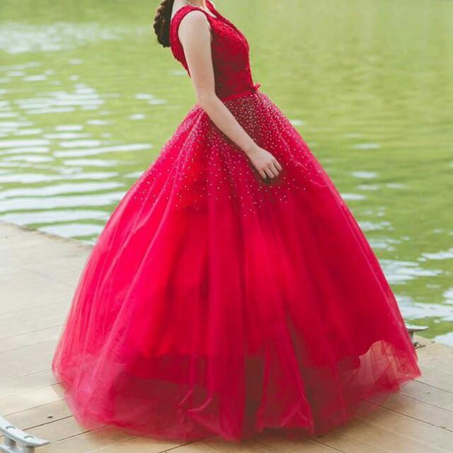 gaun dress red colour