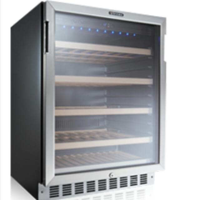 Vintec Wine Fridge V40SGESS, TV & Home Appliances, Kitchen Appliances