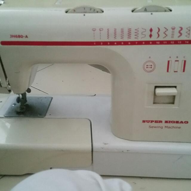 Acme Sewing Machine, Hobbies & Toys, Stationery & Craft, Craft Supplies ...