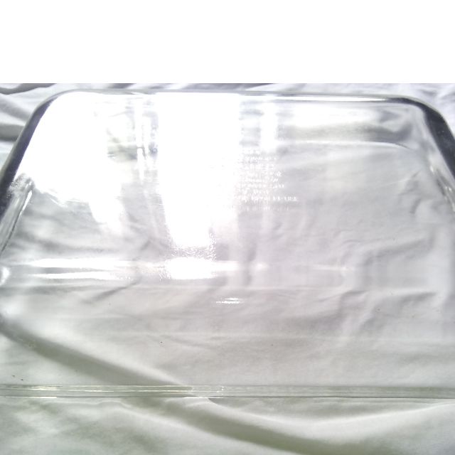 Casserole Glass Bakeware Dish (Category: Bakeware) located in Manila. Submitted by blaxkfelineinfinity (Listing ID 90302653, Image 1). Description: .