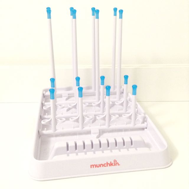 Preloved Munchkin Bottle Drying Rack, Babies & Kids, Nursing & Feeding