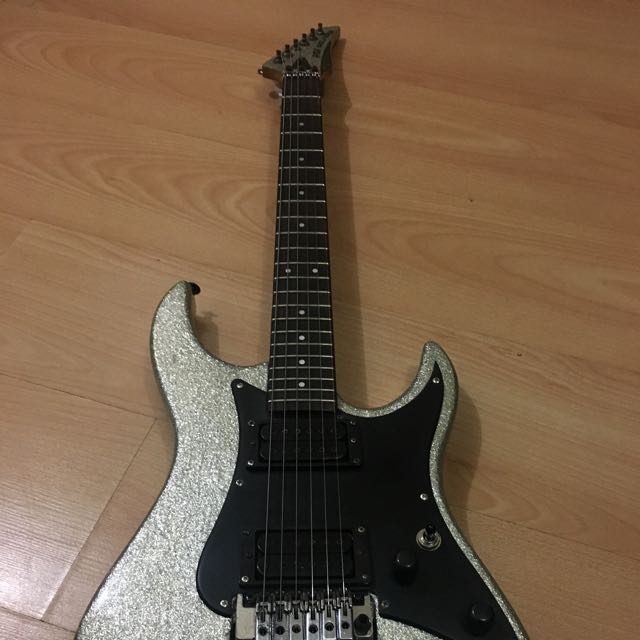 Yamaha RGX 520J Electric Guitar, Hobbies & Toys, Music & Media 