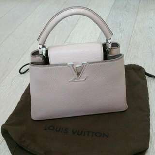 LOUIS VUITTON "CAPUCINES BB" Style #M94704 LOUIS VUITTON "CAPUCINES BB" Style #M94704