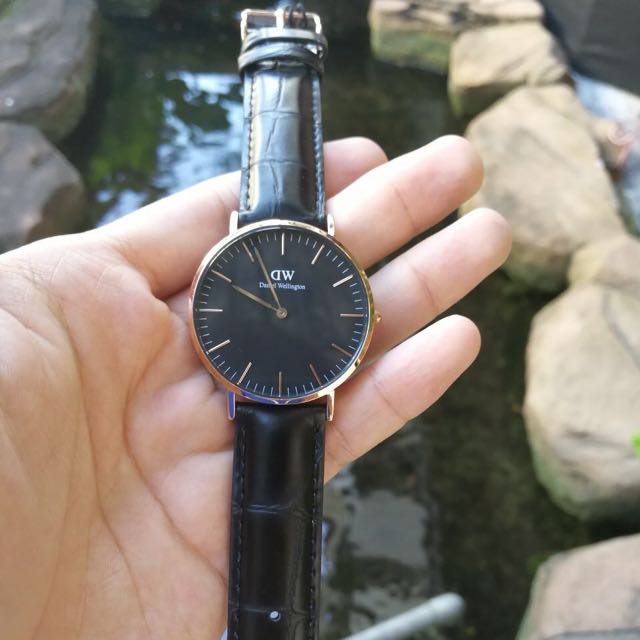 Dw classic clearance black reading