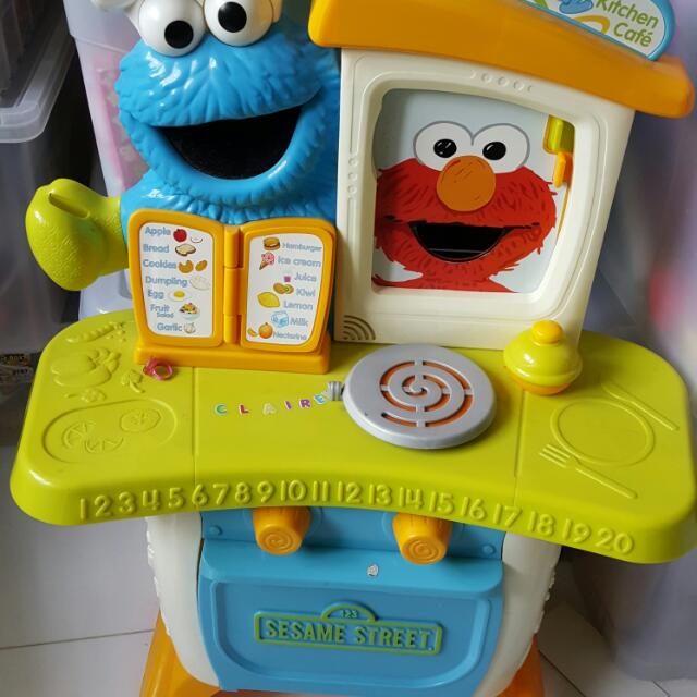 Playskool Sesame Street Come N Play Cookie Monster Kitchen Cafe