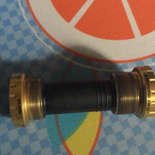 shimano saint bottom bracket