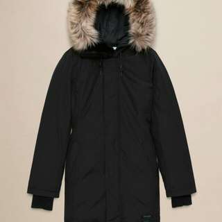 Black Aritzia's Golden By TNA Haven Winter Parka/Jacket Black Aritzia's Golden By TNA Haven Winter Parka/Jacket