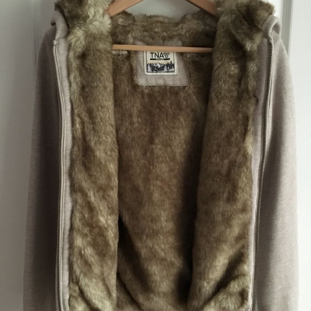 Aritzia TNA Pacific Hoodie Women s Fashion Clothes on Carousell