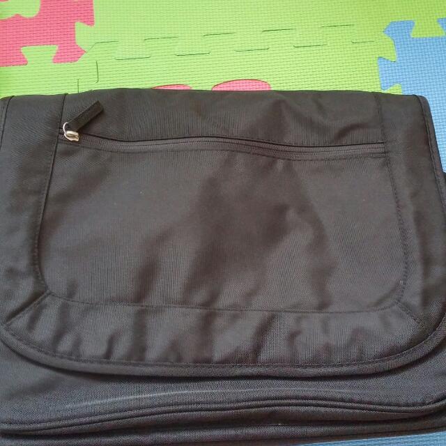 Mothercare Messenger Bag / Changing Bag, Babies & Kids, Going Out, Diaper Bags & Wetbags on