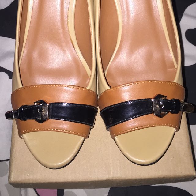 Sepatu Wanita Urban N Co Fesyen Wanita Sepatu Di Carousell