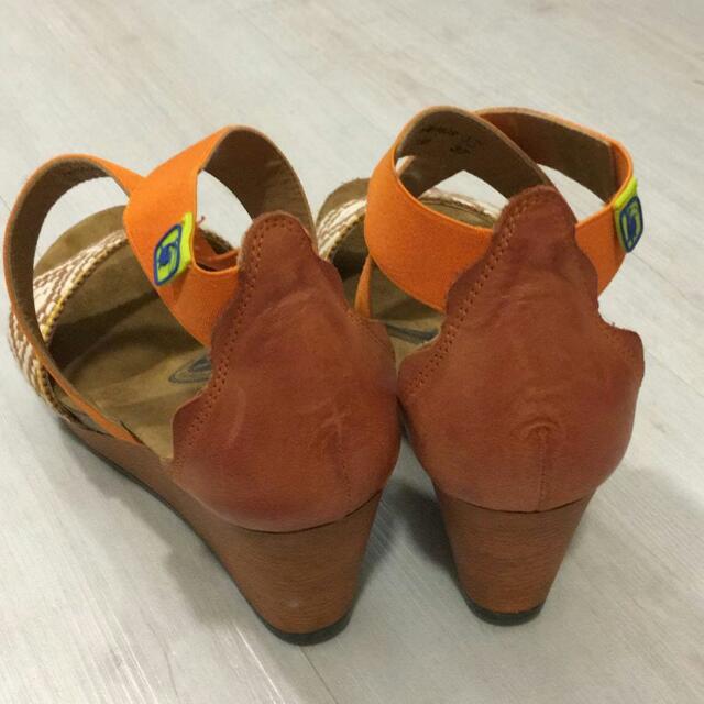 Wanda Panda Shoes, Women's Fashion, Footwear, Sneakers on Carousell