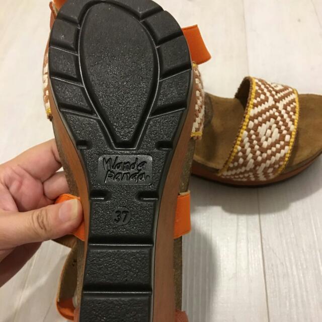 Wanda Panda Shoes, Women's Fashion, Footwear, Sneakers on Carousell