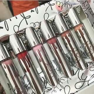 KYLIE HOLIDAYS LIPSTICK