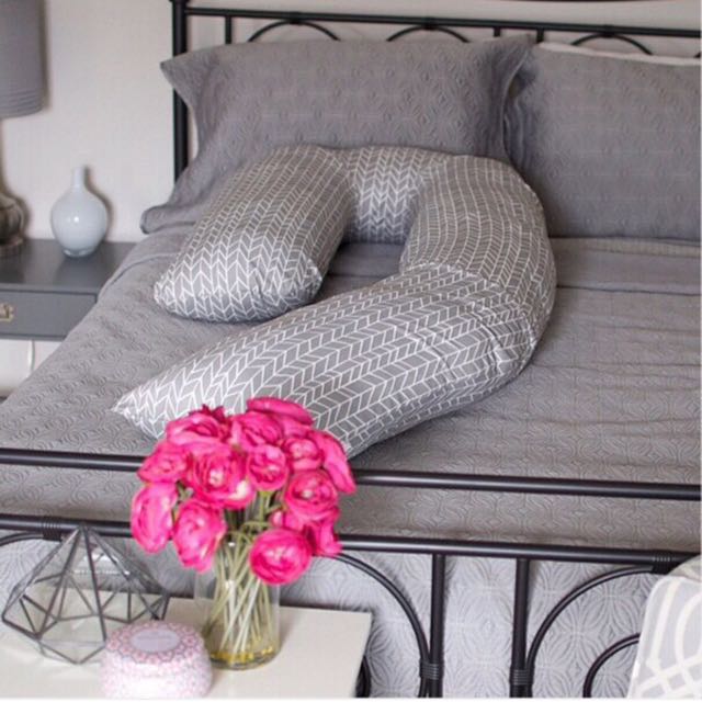 Bump Nest Pregnancy Pillow Babies Kids Maternity On Carousell