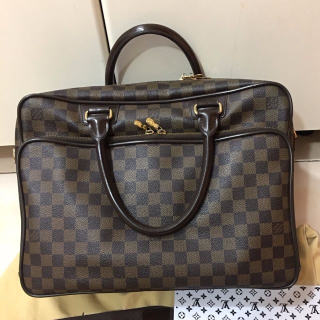 LOUIS VUITTON damier icare computer bag, Barang Mewah, Tas \u0026 Dompet di  Carousell