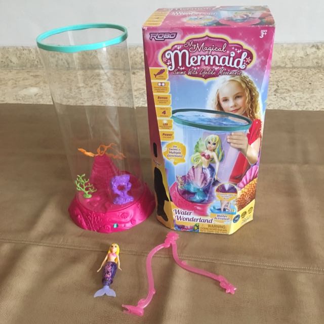 My magical mermaid hot sale water wonderland playset