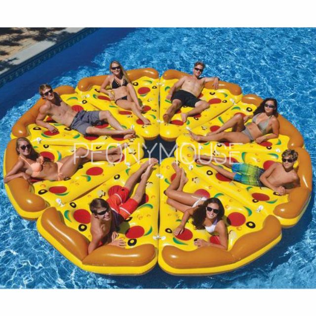 Pizza Pool Float (Category: Kids Toys) located in Singapore. Submitted by peonymouse (Listing ID 90866360, Image 3). Description: .