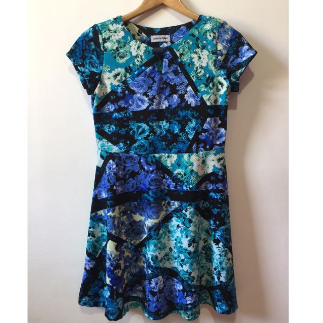 shelby and palmer floral dress