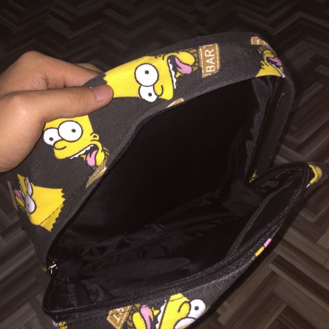 Bart Simpson Backpack (Category: Backpacks) located in Singapore. Submitted by bpowyastore (Listing ID 91044810, Image 3). Description: .