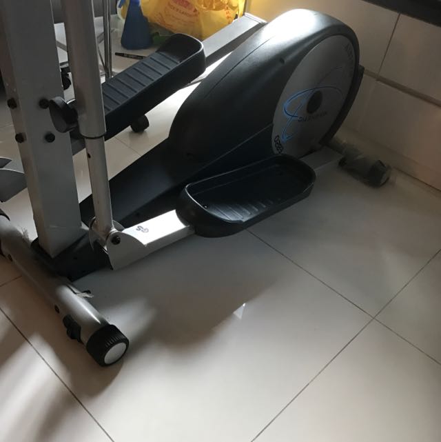 Cross Trainer For Sale!!, Sports Equipment, Exercise & Fitness, Cardio