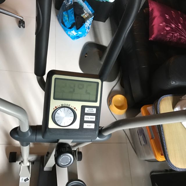 Cross Trainer For Sale!!, Sports Equipment, Exercise & Fitness, Cardio