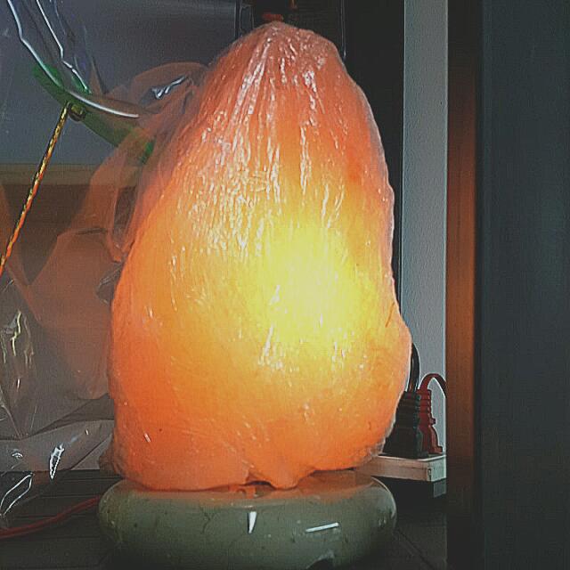 SALT CRYSTAL LAMP, Everything Else on Carousell