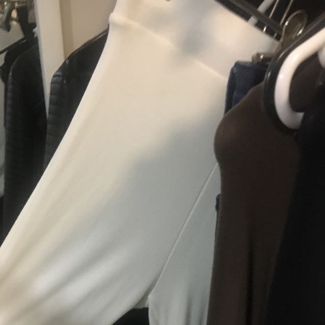 Naked Wardrobe The Label Leggings Is Colours White Beige And