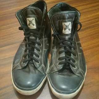 Sepatu Size 46 GOLIATH BIG Size