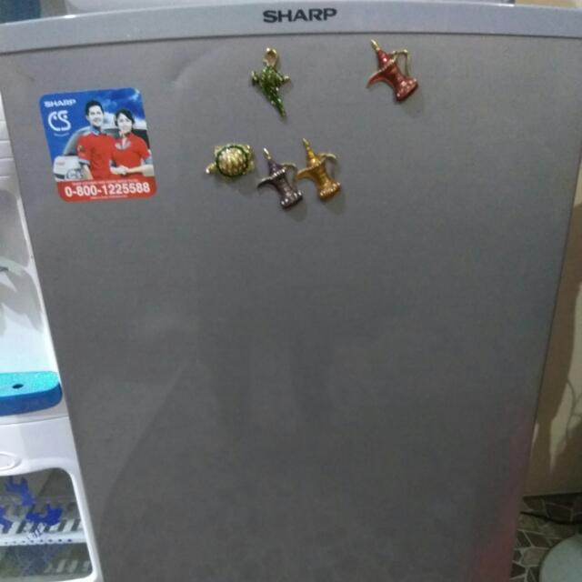 Di Jual Kulkas Merek Sharp Second 1 Pintu Elektronik Lainnya Di Carousell