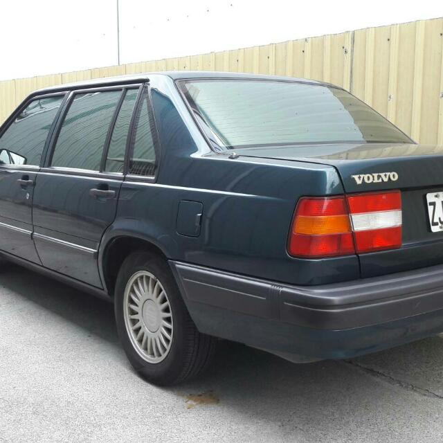 Volvo 940 2 3 汽車 汽車出售在旋轉拍賣 Volvo 940 2 3 汽車 汽車出售在旋轉拍賣