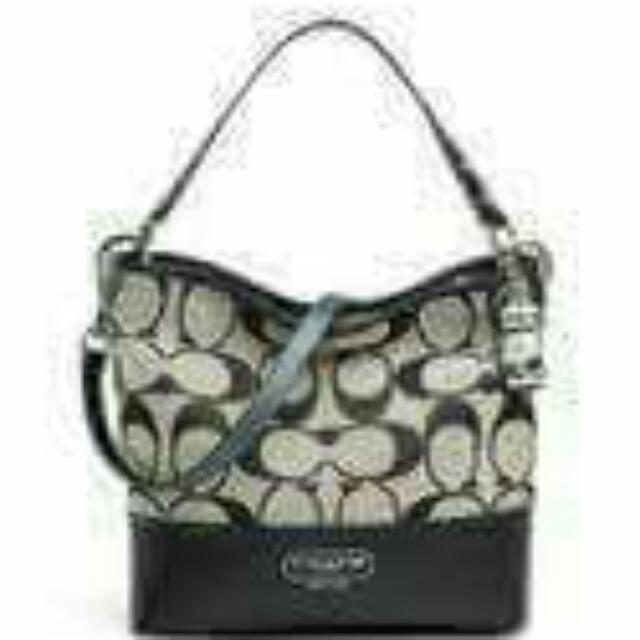 COUCH BAG （分類：單肩包）位於 Hong Kong。 由 chuengli 提交（商品編號 91552595，圖片 2）。簡介： 。