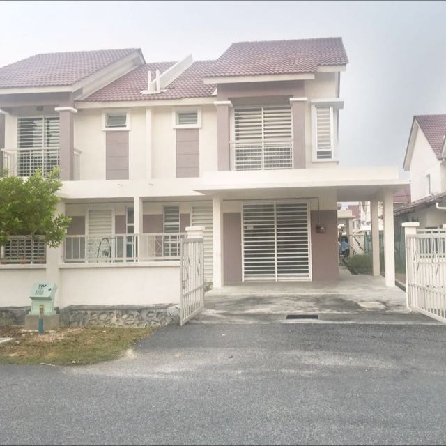 Nusa Suria Puncak Alam Semi D Cluster Double Storey Property For Sale On Carousell