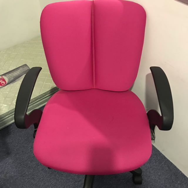 Pink Office Chair, Furniture & Home Living, Furniture, Chairs on Carousell