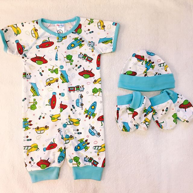 baby romper with mittens