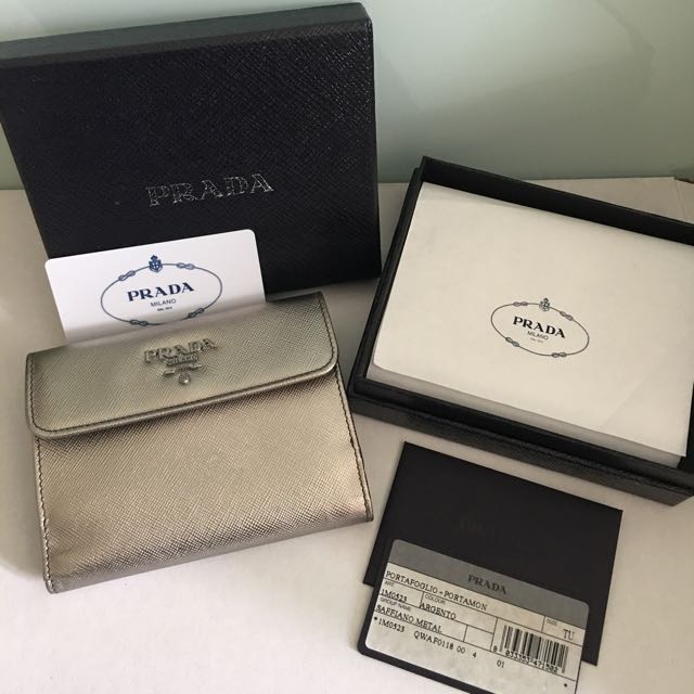 Fast Sale $150.00‼️ Prada 1M0523 Ladies Bi-fold Wallet, Luxury, Bags u0026  Wallets on Carousell