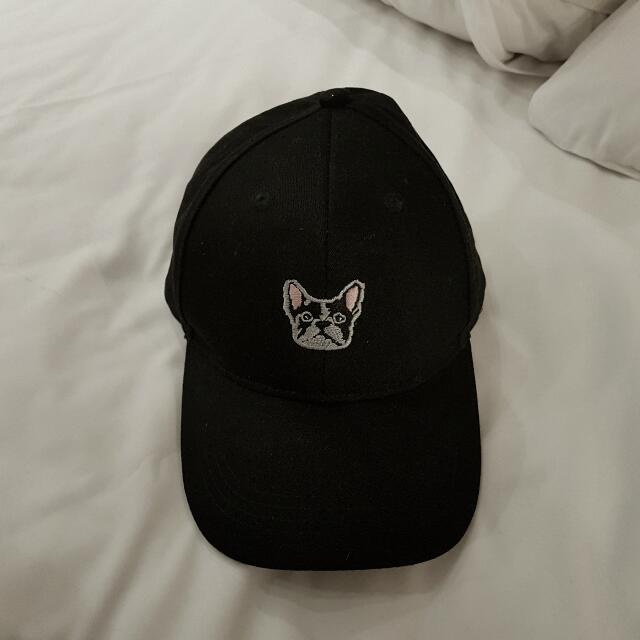 BASEBALL CAP (Category: Other Accessories) located in Singapore. Submitted by rapmoonie (Listing ID 91200269, Image 3). Description: .