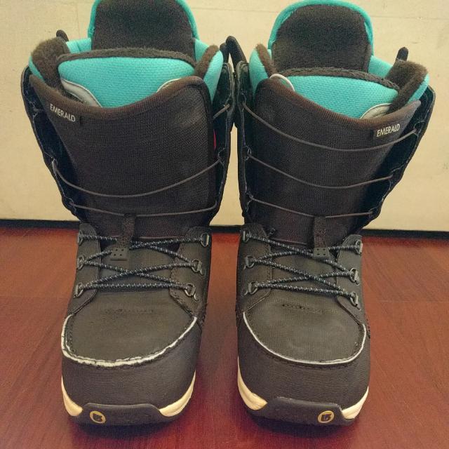 womens size 8 snowboard boots