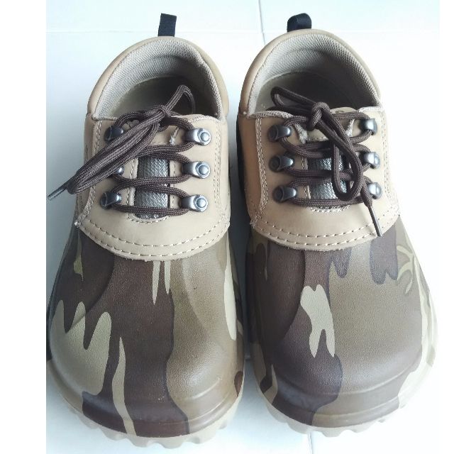 camo crocs with laces
