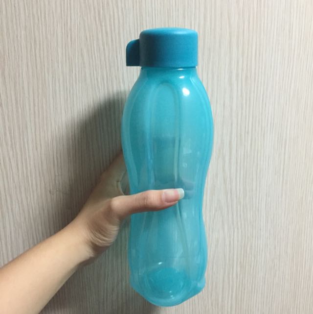 Details about   Tupperware 500 ML ECO Aquasafe Water bottles 16 oz Set of 2 New! 